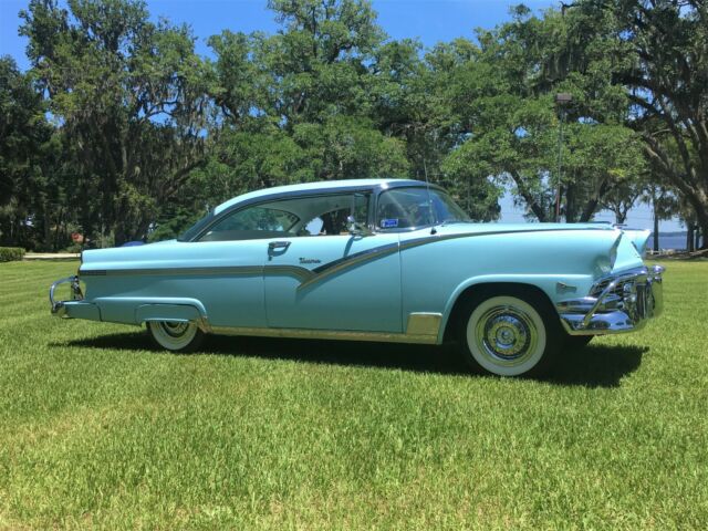 1956 Ford Fairlane 2 Door Hardtop - photo 3