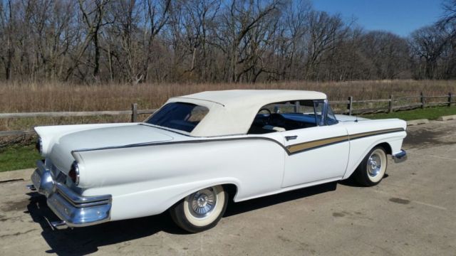 1957 Ford Fairlane Sunliner - photo 10