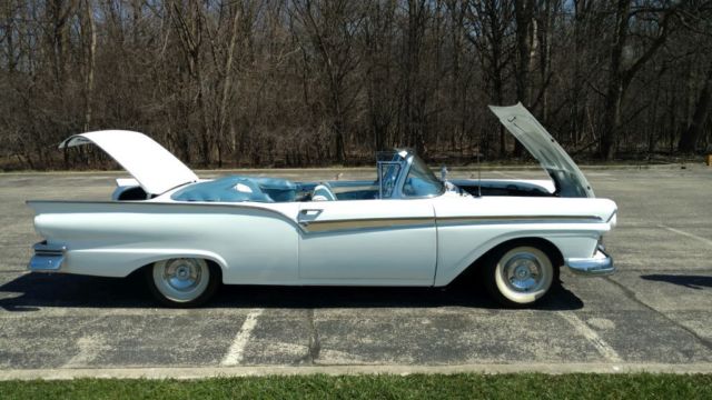 1957 Ford Fairlane Sunliner - photo 9