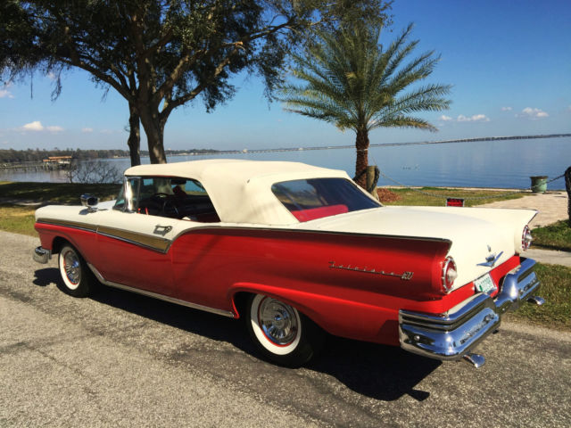 1957 Ford Fairlane Sunliner - photo 4