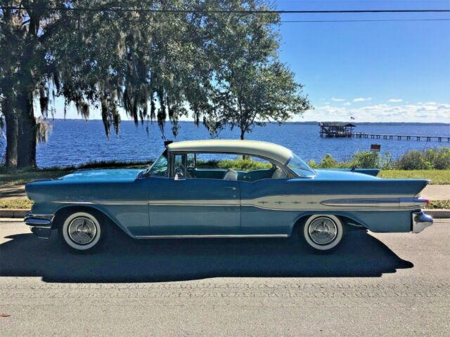 Beautiful 1957 Pontiac Star Chief 2 Door Hardtop (1955 1956 1957 GM Chevy Buick) 1957 Pontiac Star Chief 2 Door Hardtop
