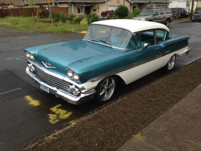 1958 Chevrolet Biscanye - photo 2