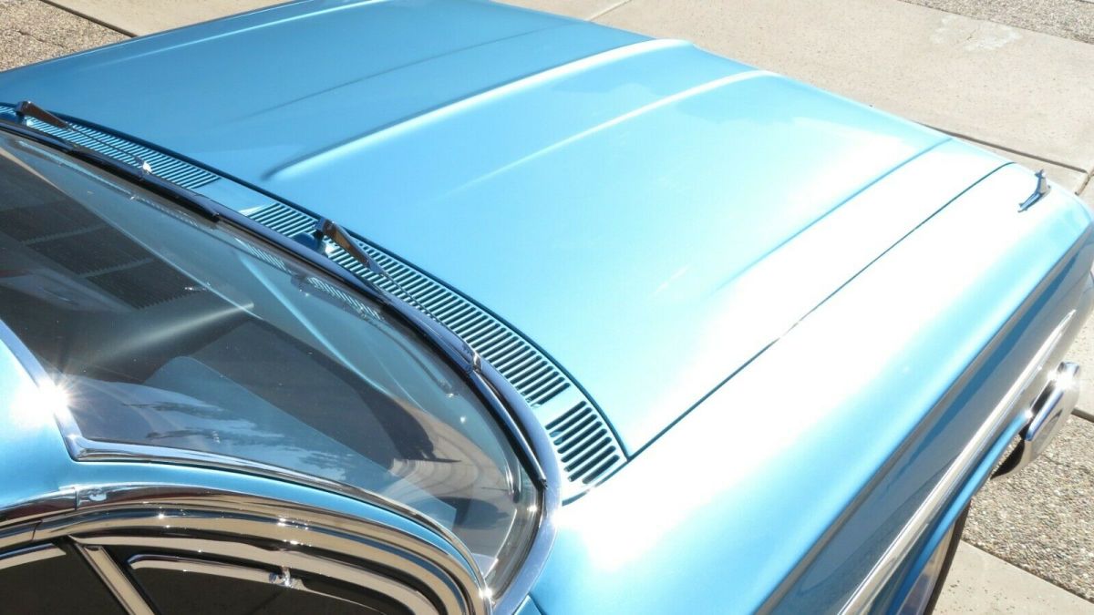 1961 Chevrolet Impala - photo 2