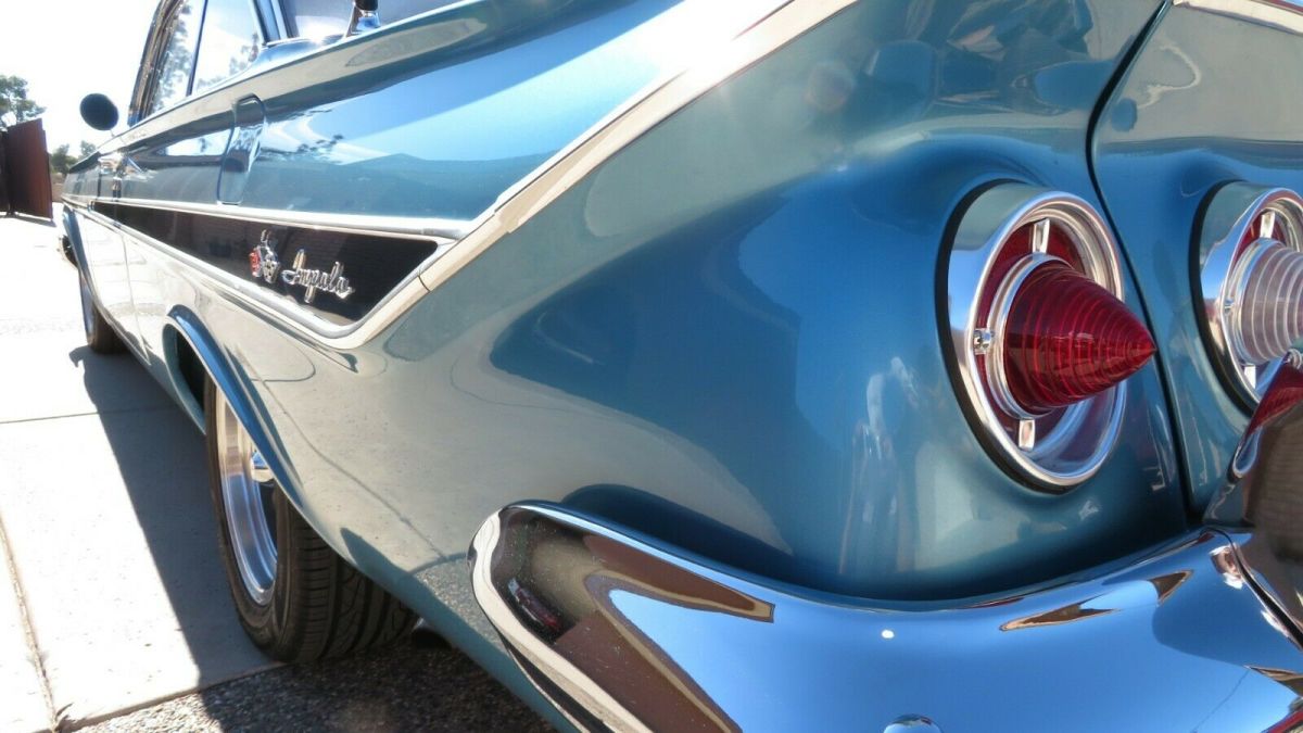 1961 Chevrolet Impala - photo 6