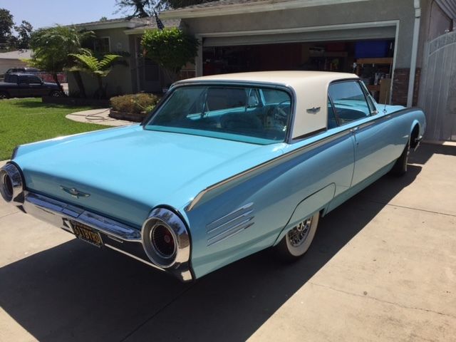1961 Ford Thunderbird - photo 2