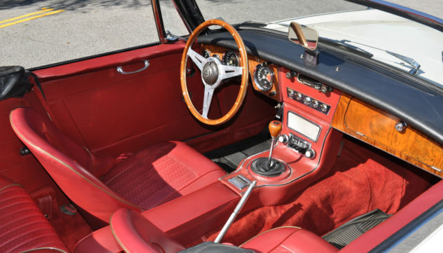 1964 Austin Healey 3000 MKIII, Series BJ8 - IMMACULATE SHOW WINNER! - photo 3