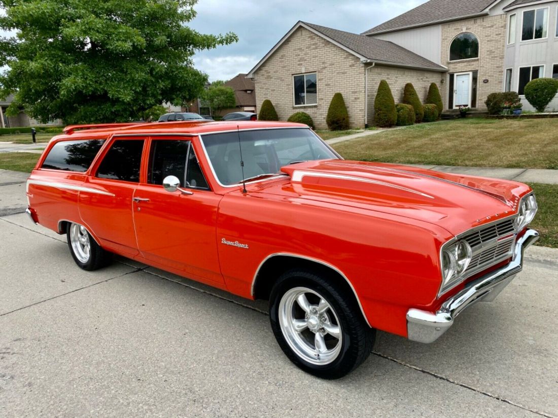 BEAUTIFUL 1965 CHEVROLET CHEVELLE WAGON RESTOMOD 350CI V8 -BUCKETS - NO RESERVE 1965 Chevrolet Chevelle CHEVELLE WAGON MUST SEE NO RESERVE