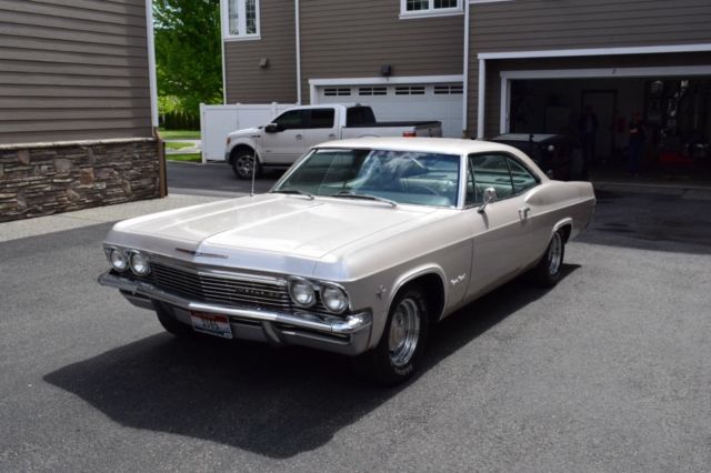 1965 Chevrolet Impala SS - photo 2