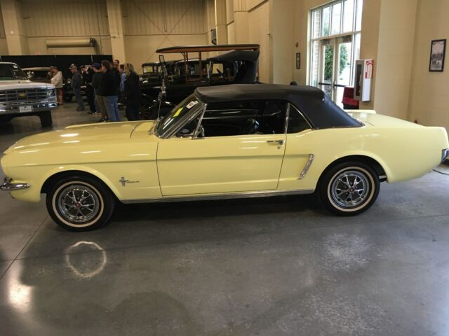 beautiful 1965 ford mustang convertible 1965 Ford Mustang CONVERTIBLE