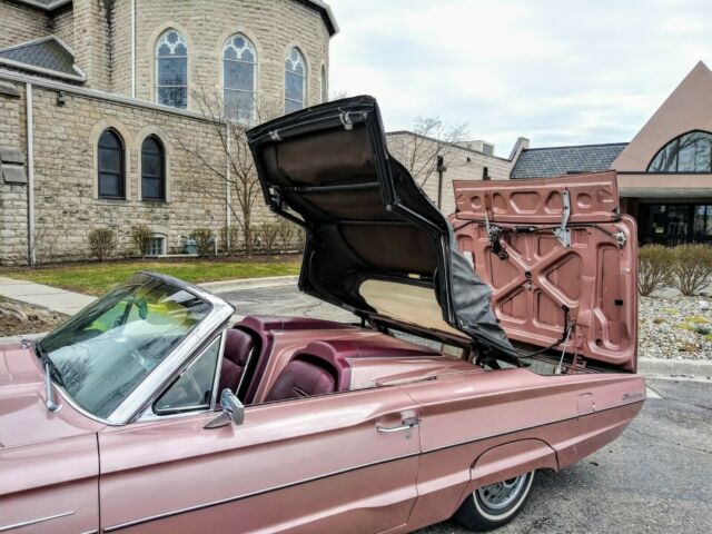 1965 Ford Thunderbird CONVERTIBLE ROADSTER GORGEOUS - photo 4