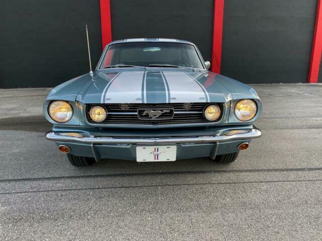 1966 Ford Mustang - photo 3