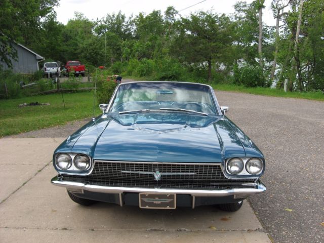 1966 Ford Thunderbird - photo 2