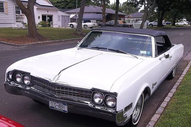 1966 Oldsmobile Ninety-Eight CONVERTIBLE - photo 4