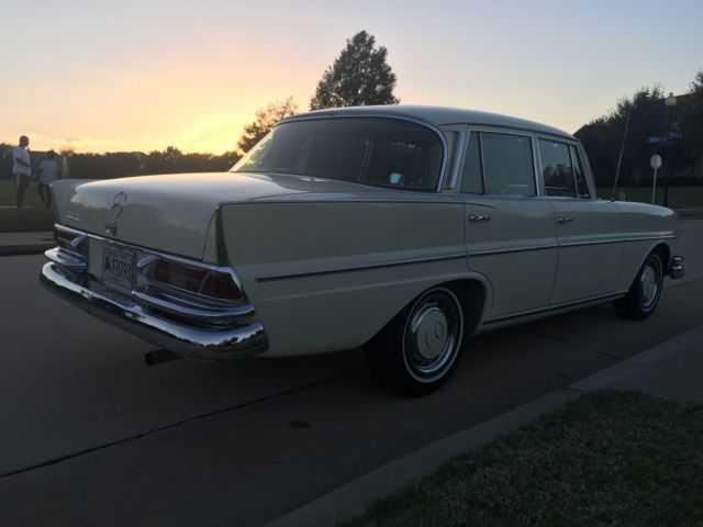 1967 Mercedes-Benz 200-Series - photo 5