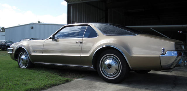 1968 Oldsmobile Toronado - photo 2