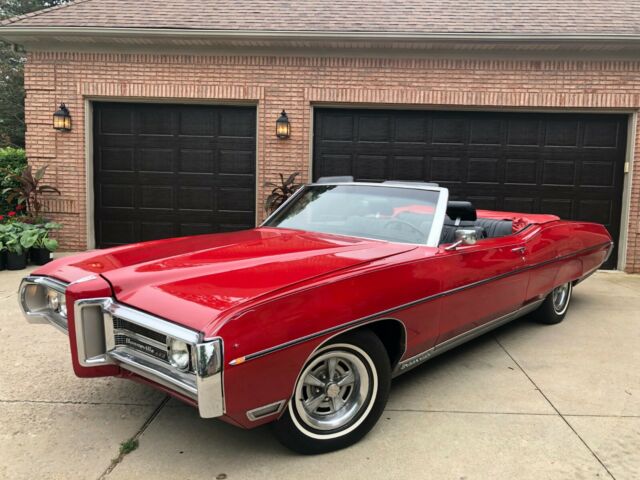 1969 Pontiac Bonneville brougham