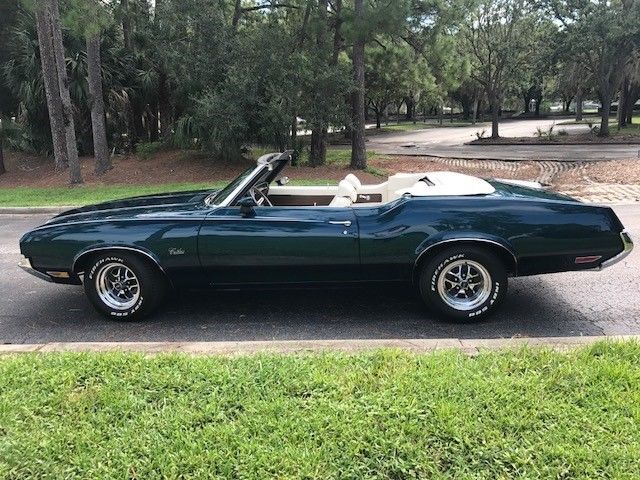 BEAUTIFUL 1971 Oldsmobile Cutlass Supreme Convertible frame up total restoration 1971 Oldsmobile Cutlass