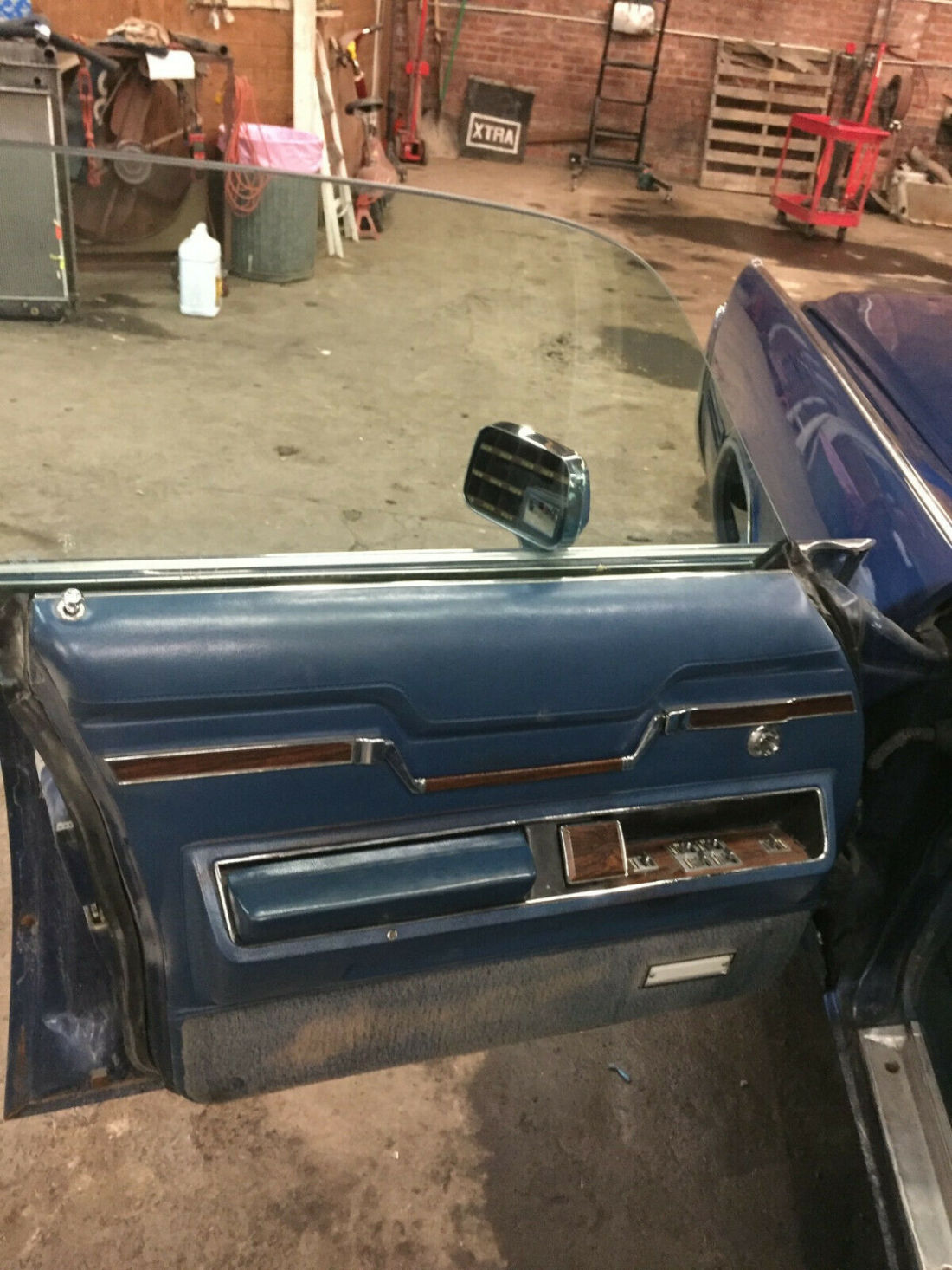 1973 Chrysler Imperial - photo 6