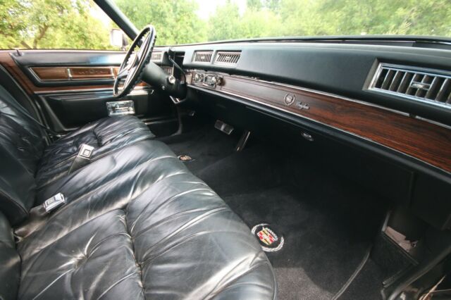 1976 Cadillac Fleetwood - photo 13