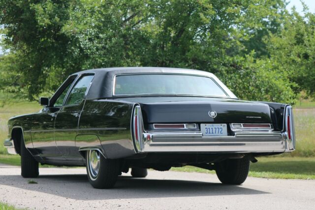 1976 Cadillac Fleetwood - photo 6
