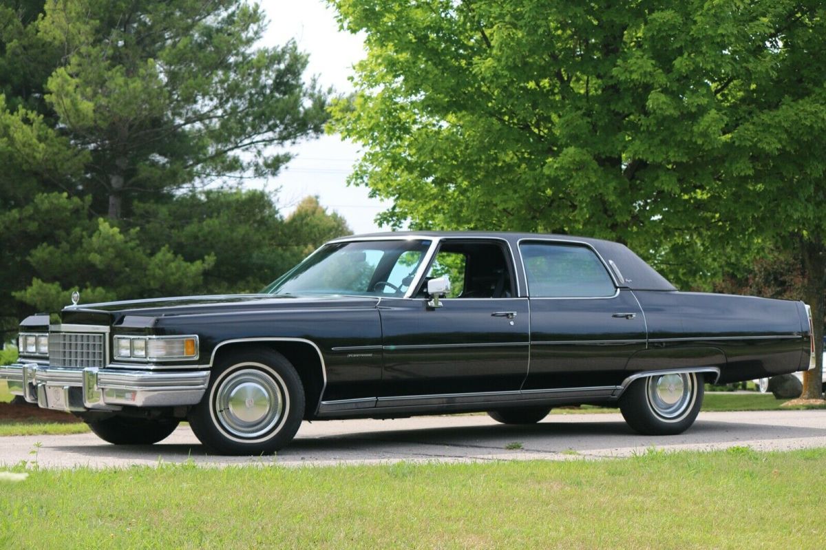 1976 Cadillac Fleetwood - photo 3