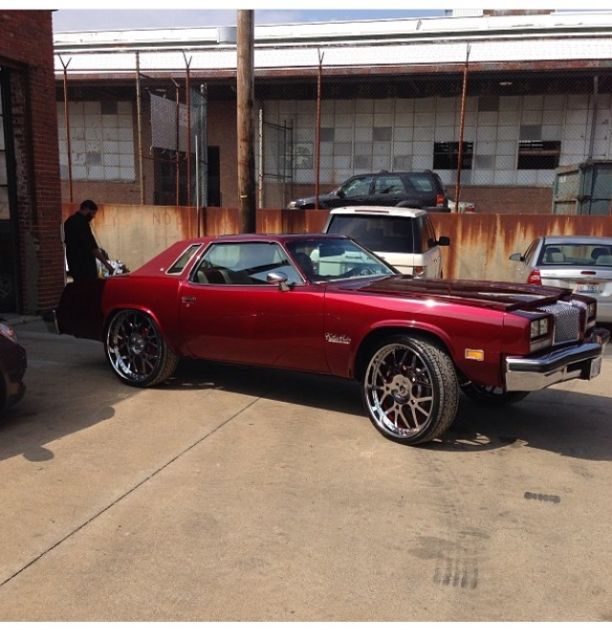 BEAUTIFUL 1976 OLDSMOBILE CUTLASS (SHOW CAR) 1976 Oldsmobile Cutlass