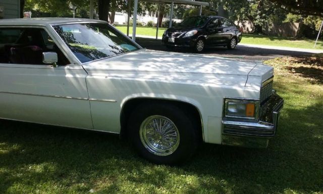 Beautiful 1977 Cadillac D'Elegance. Second Owner 52,00 Original Miles 1977 Cadillac DeVille D'Elegance