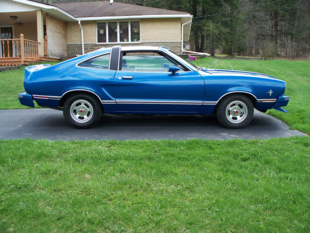 1977 Ford Mustang - photo 4