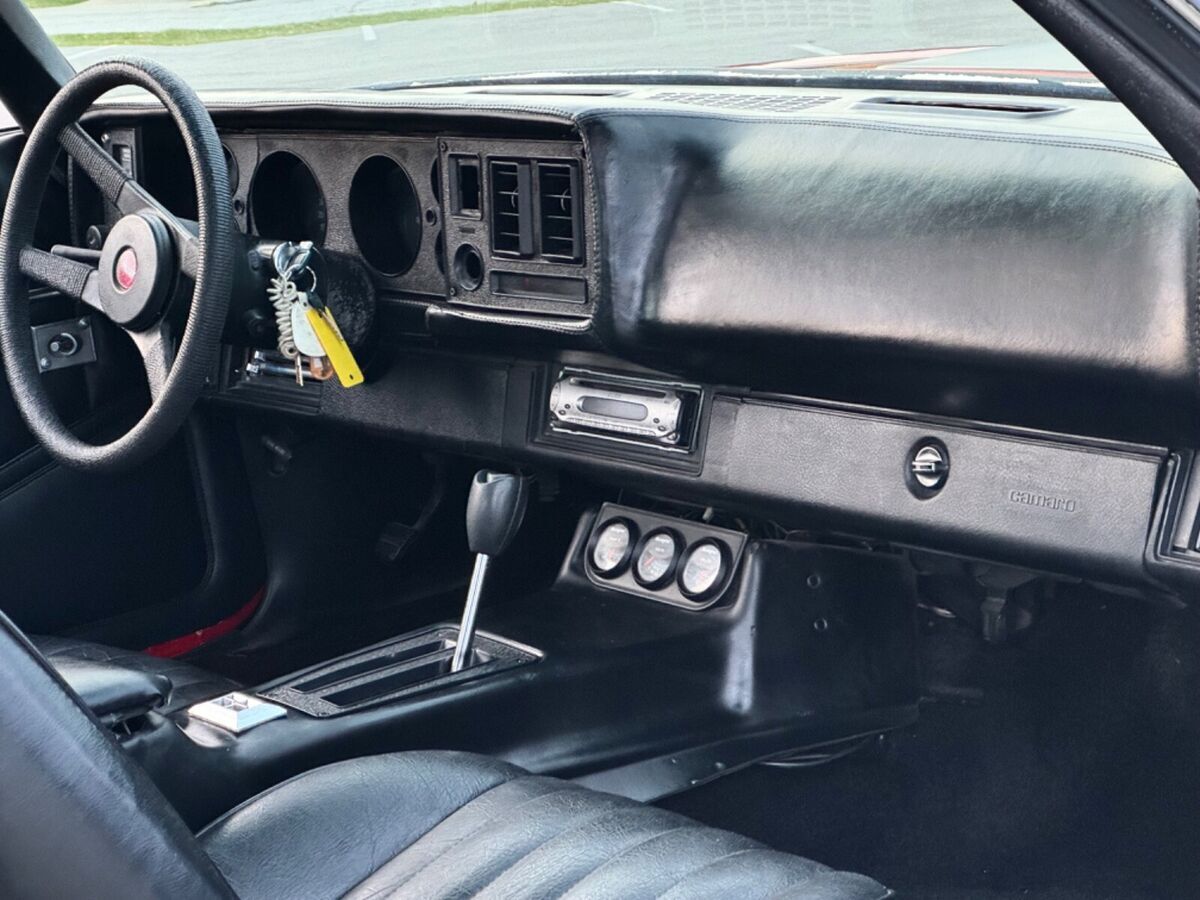 1979 Chevrolet Camaro Z28 350CID T-Tops Beautiful - No Reserve!! - photo 12