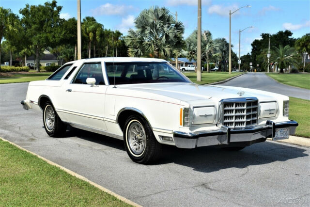 Beautiful 1979 Thunderbird Fully Loaded 5.8L Automatic 24k Miles Fully Loaded 1979 Ford Thunderbird Garage Kept, 1 owner, 24k Miles, Fully Loaded