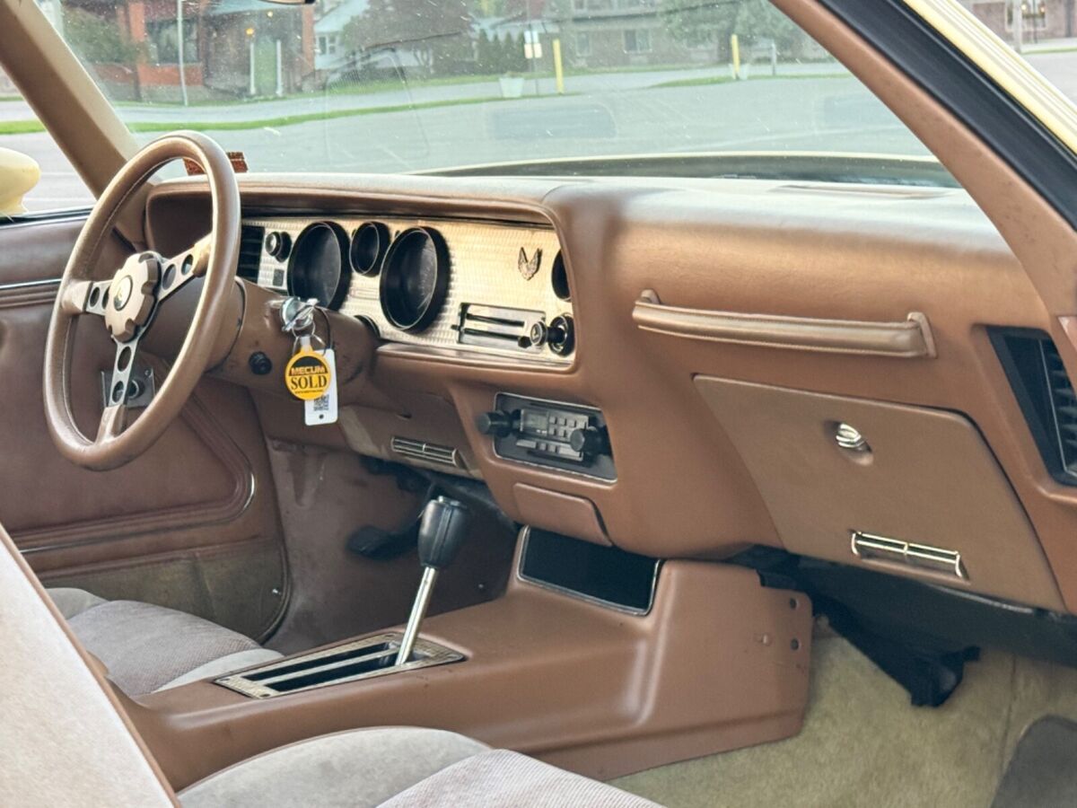 1980 Pontiac Firebird Yellow Bird Edition Very Original - No Reserve!! - photo 12