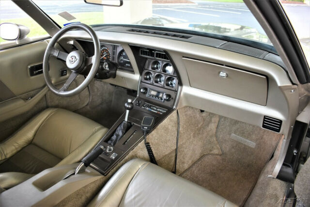 1982 Chevrolet Corvette Collector Edition - photo 13