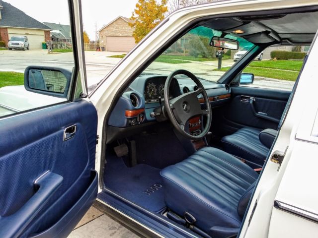 1982 Mercedes-Benz 300-Series 300D TURBO DIESEL - photo 3