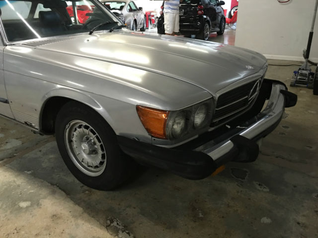 1983 Mercedes-Benz 300-Series 380SL - photo 2