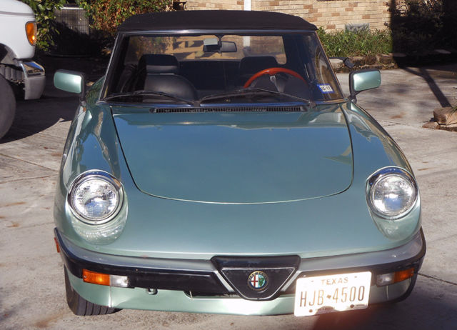 1985 Alfa Romeo Spider convertible, soft top - photo 6