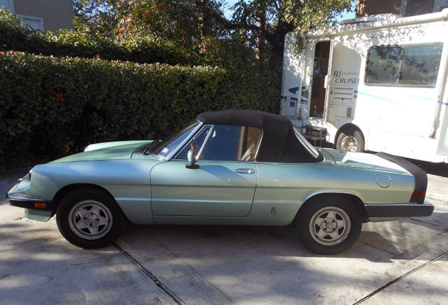 1985 Alfa Romeo Spider convertible, soft top - photo 9