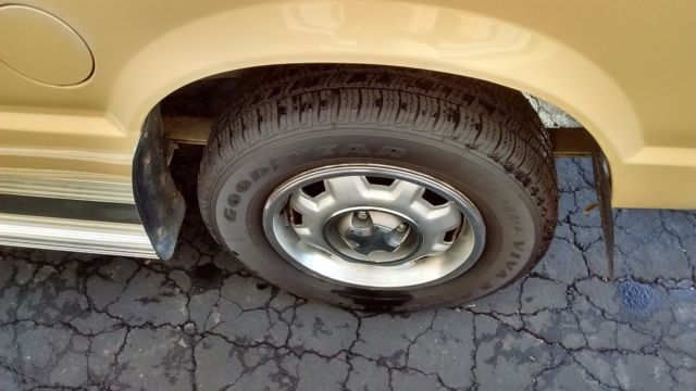 1985 Dodge Caravan - photo 8
