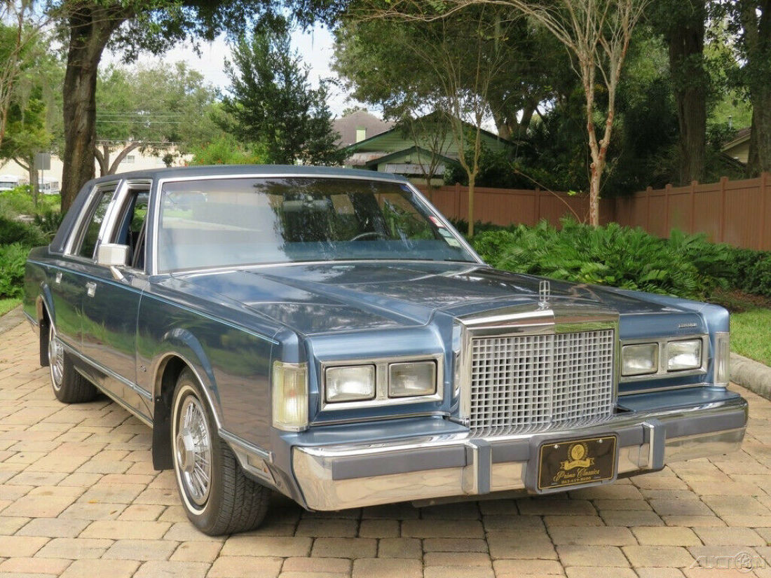 1985 Lincoln Town Car Gorgeous Survivor Low Miles Garage Kept - photo 3