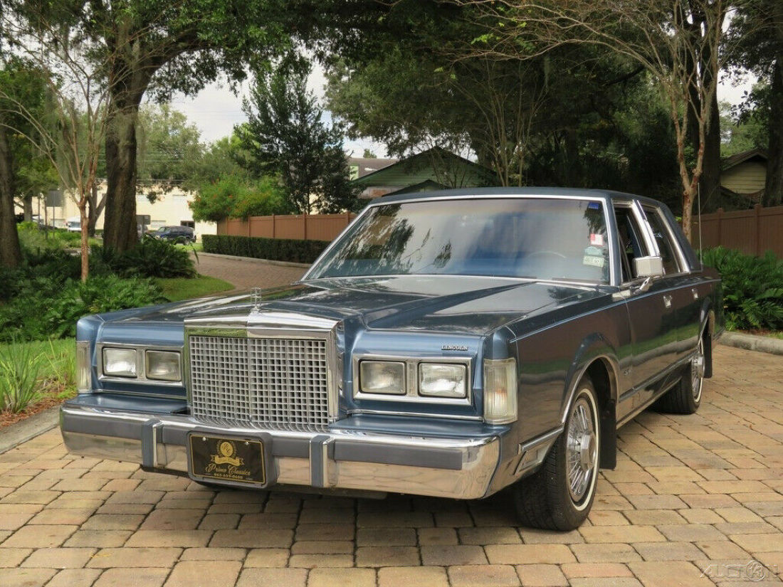 1985 Lincoln Town Car Gorgeous Survivor Low Miles Garage Kept - photo 4