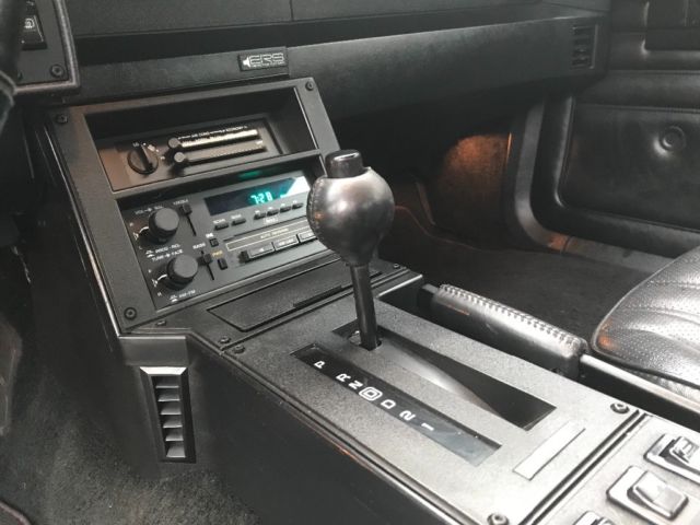 1986 Chevrolet Camaro Iroc - photo 11