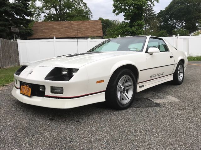 1986 Chevrolet Camaro Iroc - photo 12