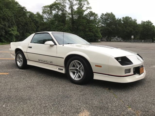 1986 Chevrolet Camaro Iroc - photo 13