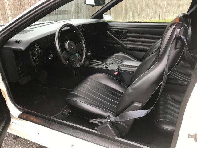 1986 Chevrolet Camaro Iroc - photo 6