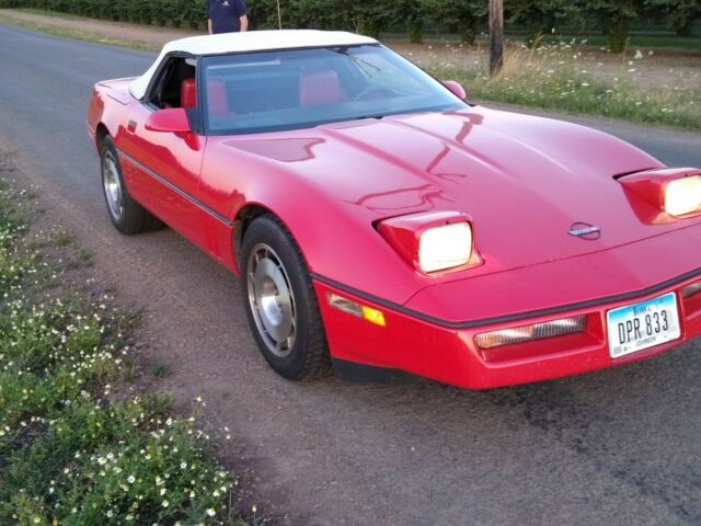 1987 Chevrolet Corvette - photo 2