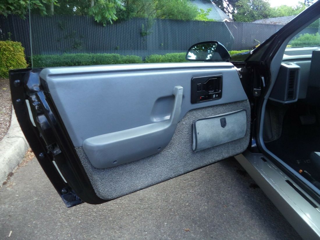 1987 Pontiac Fiero - photo 10