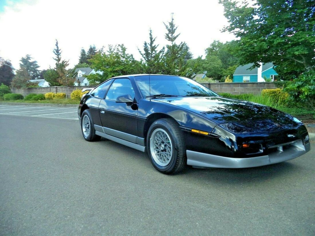 1987 Pontiac Fiero - photo 4
