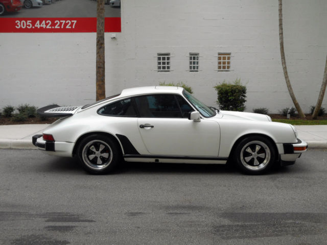 1987 Porsche 911 Carrera Coupe 2-Door