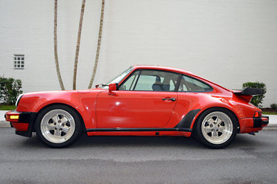 Beautiful 1987 Porsche 911 Turbo 930 Coupe - Tastefully Modified - Fuchs Wheels 1987 Porsche 911 1987 Porsche 911 Turbo / 930 Coupe