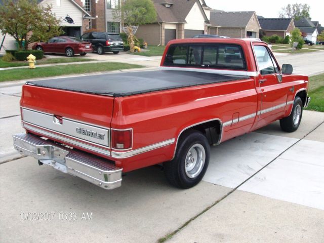 1987 Chevrolet Silverado 1500 C10 350 V8 / automatic - photo 3