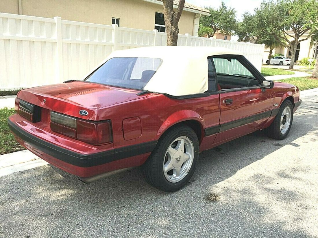 1988 Ford Mustang LX 5.0 V8 Convertible - photo 11